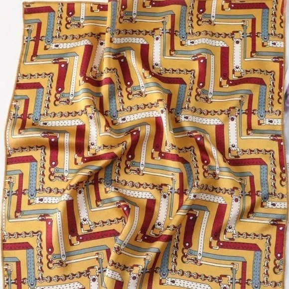 Chain Polyester Head Scarf - Picture 1 of 4